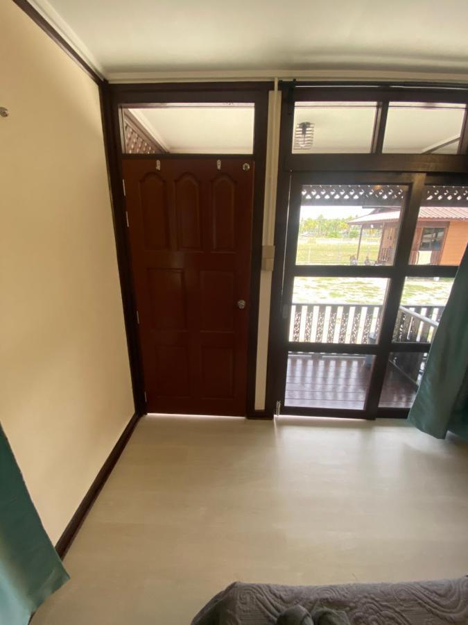 Tts Staycation Chalet Kampung Penarik Exterior foto